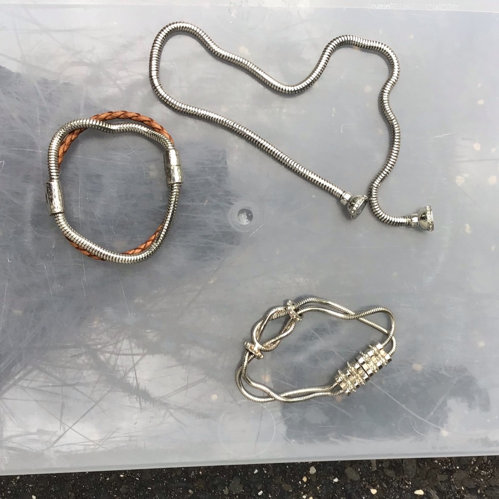 LOFT Magnetic necklace & bracelets set OS